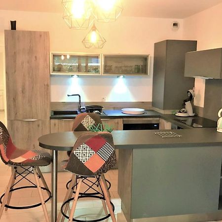 Centre Juan Les Pins 1 Bedroom With Ac, Swimming Pool And Parking Buitenkant foto