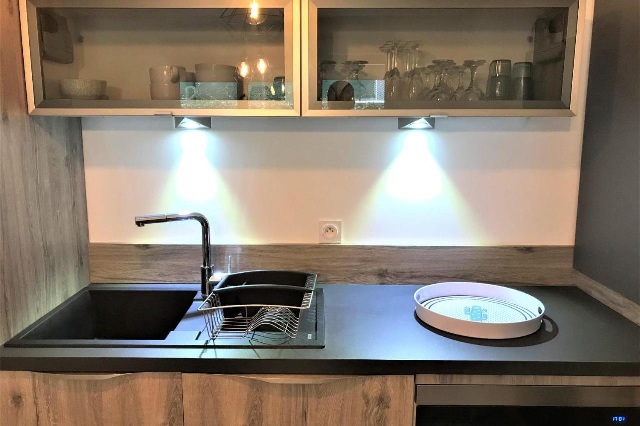 Centre Juan Les Pins 1 Bedroom With Ac, Swimming Pool And Parking Buitenkant foto