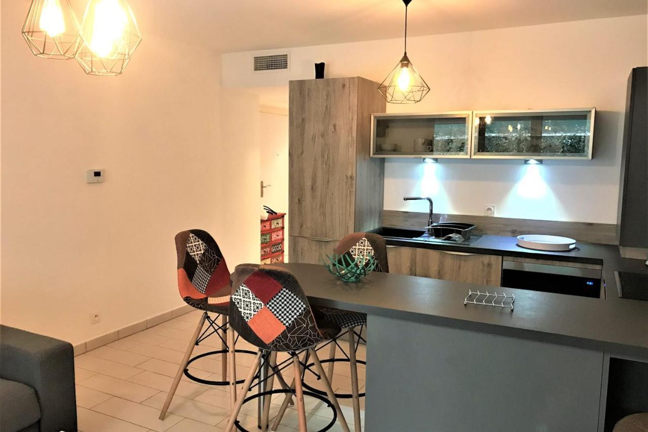 Centre Juan Les Pins 1 Bedroom With Ac, Swimming Pool And Parking Buitenkant foto