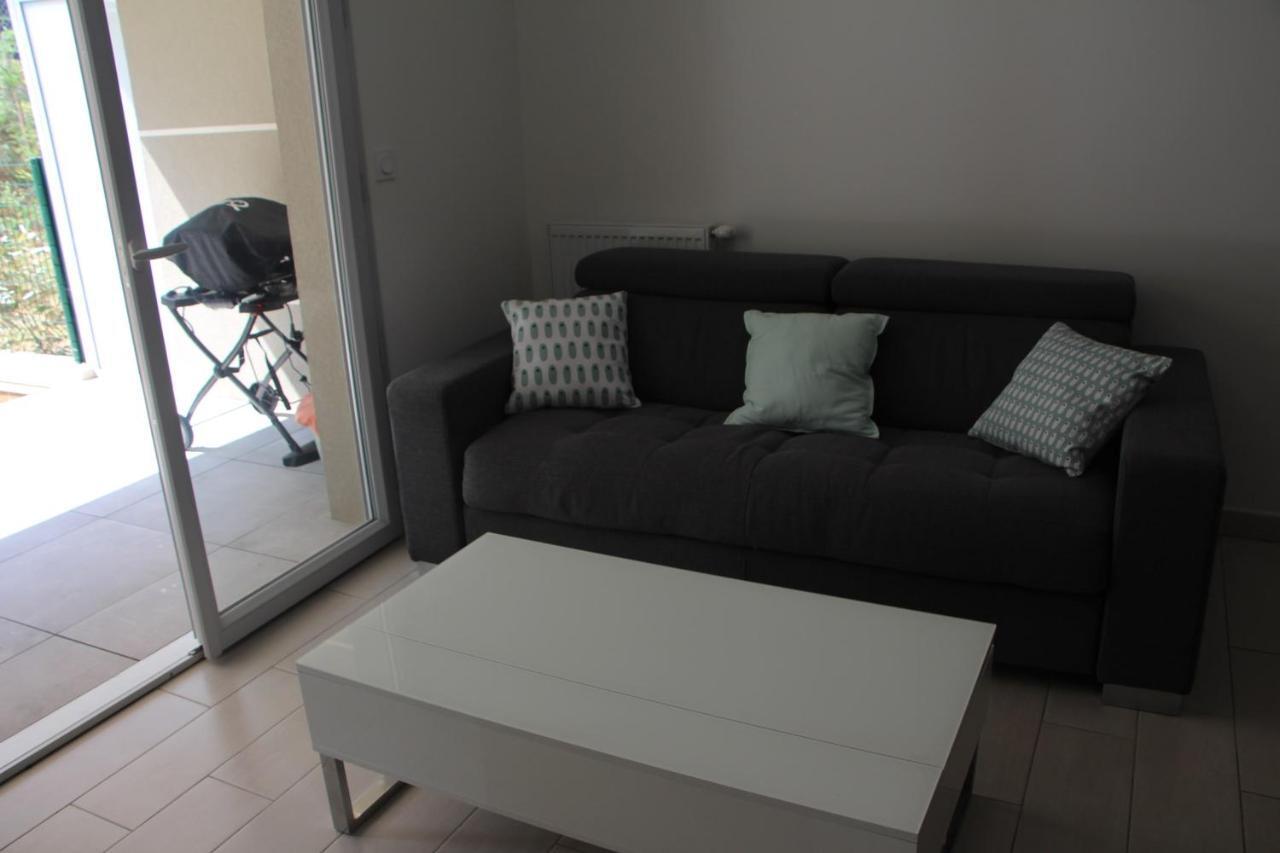 Centre Juan Les Pins 1 Bedroom With Ac, Swimming Pool And Parking Buitenkant foto