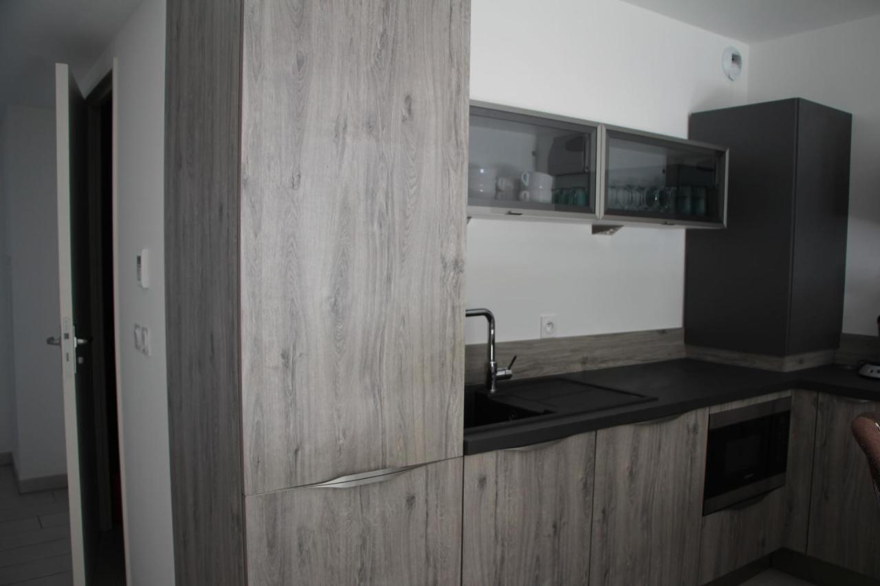 Centre Juan Les Pins 1 Bedroom With Ac, Swimming Pool And Parking Buitenkant foto
